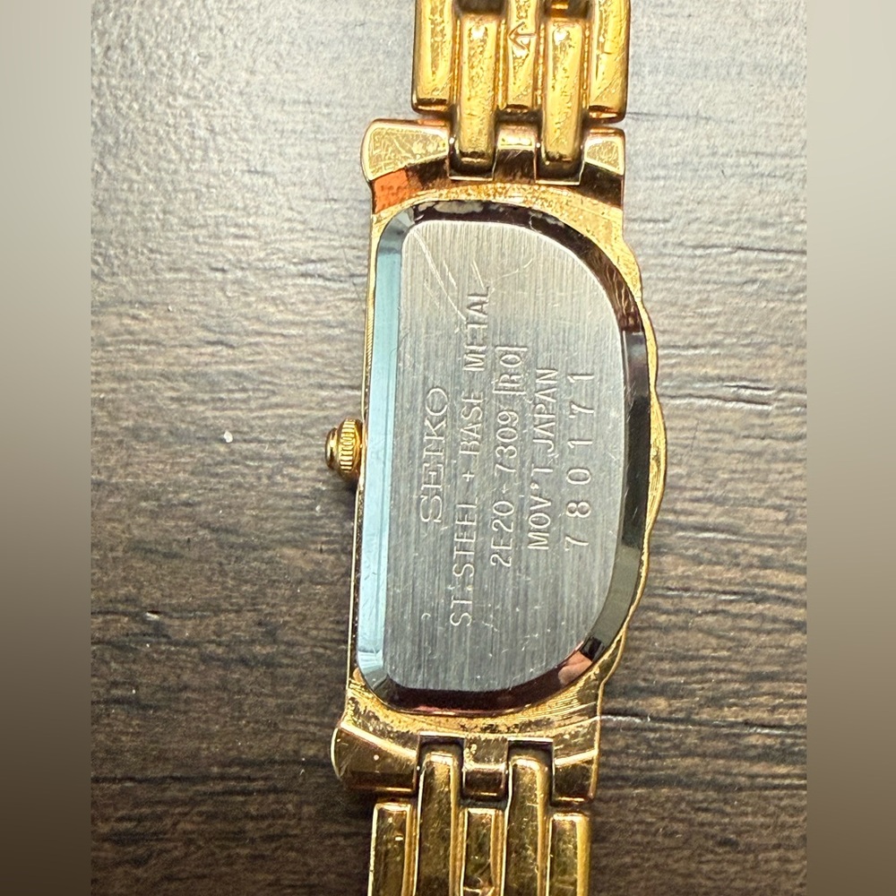 Vintage Seiko "Half Moon" or "Rivoli" Ladies Watch - Picture 5 of 11